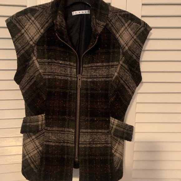 CAbi "All Tied Up" Vest, Size Small, Style # 611 - Picture 2 of 7